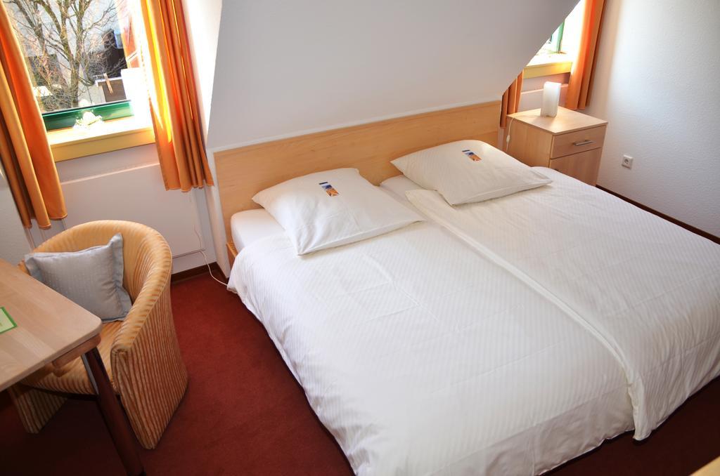 Hotel Velcrea Willebadessen Habitación foto