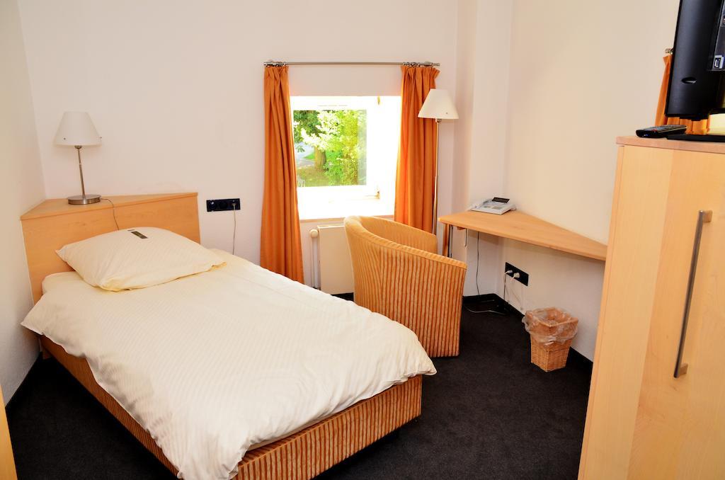 Hotel Velcrea Willebadessen Habitación foto